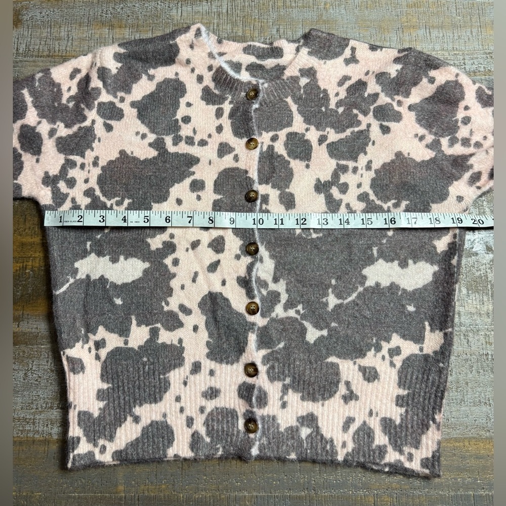 Missguided Cozy Cow Print Cropped Button Up Cardigan - Picture 6 of 8